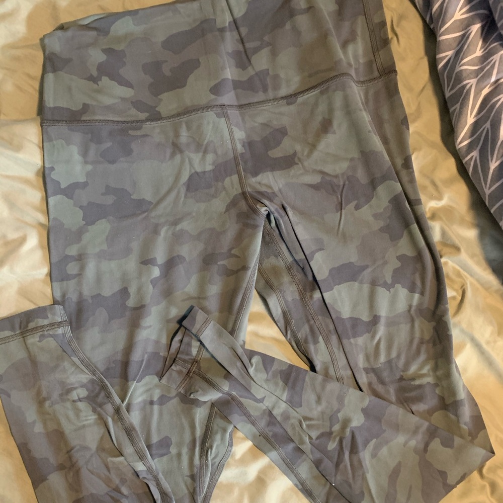 Lululemon align 25